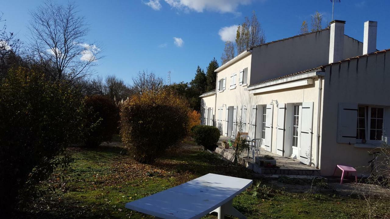 L'Abri d'Emilie - Chambre d'hôtes Saint-Xandre Extérieur photo